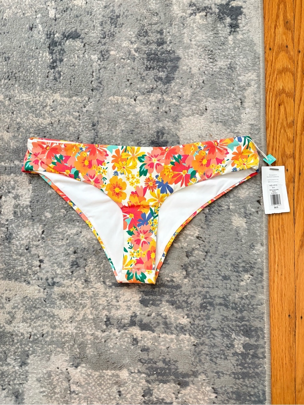 NWT! Swim Systems Hazel Hipster Bikini bottoms in Beach Blooms Beach, Women’s XS - Picture 4 of 7